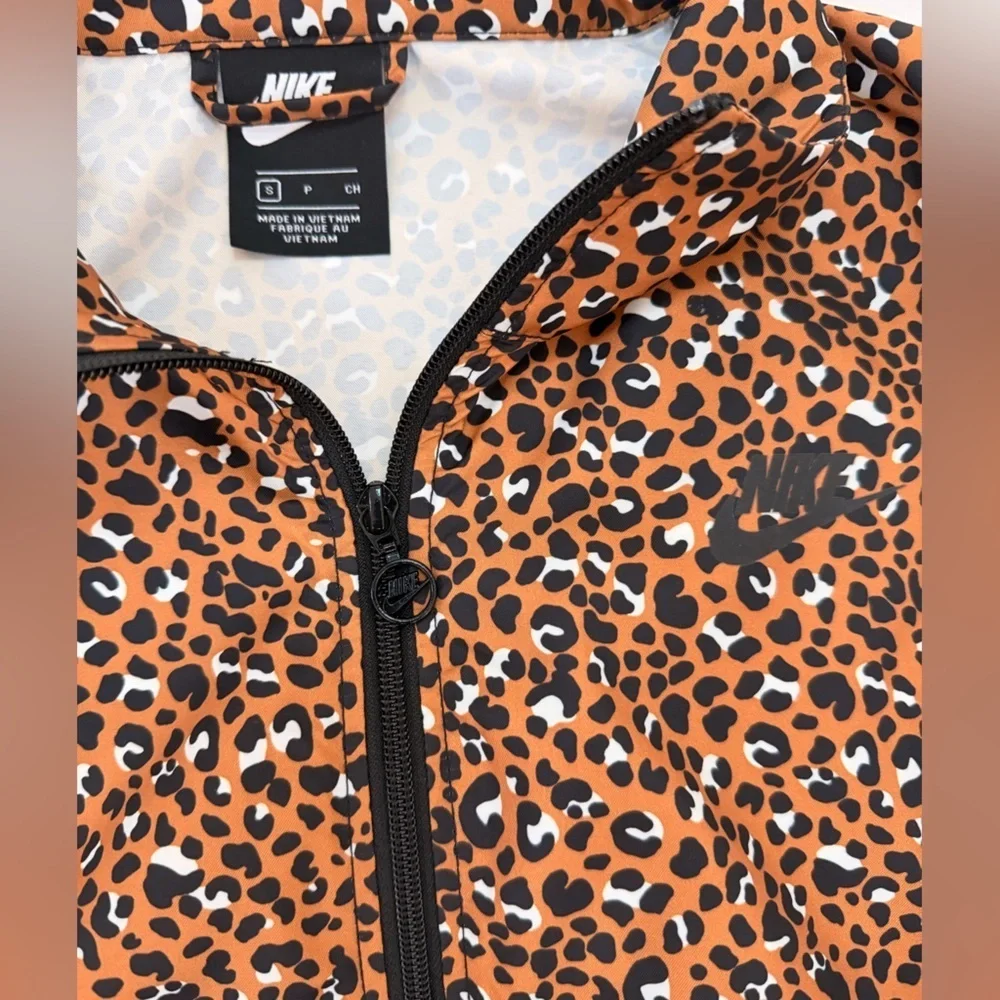 Nike NSW Leopard Print/ Black Woven Jacket